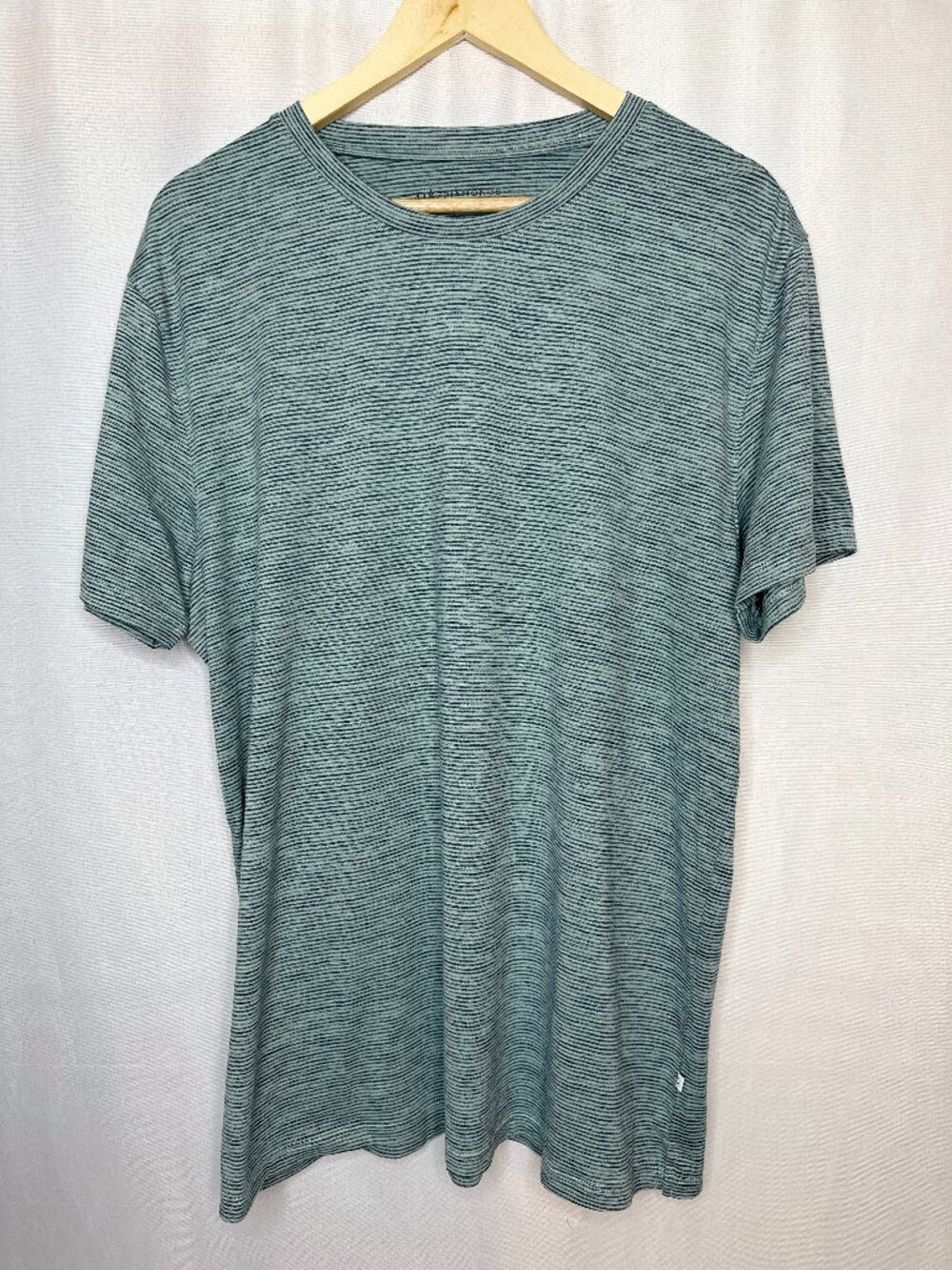 7 Diamonds Core Crewneckโ T-shirt, Large Athleisure Outdoor Elevated Basic Soft